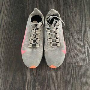 🍍NIKE AIR RUNNING🍍size 7🍍H-2